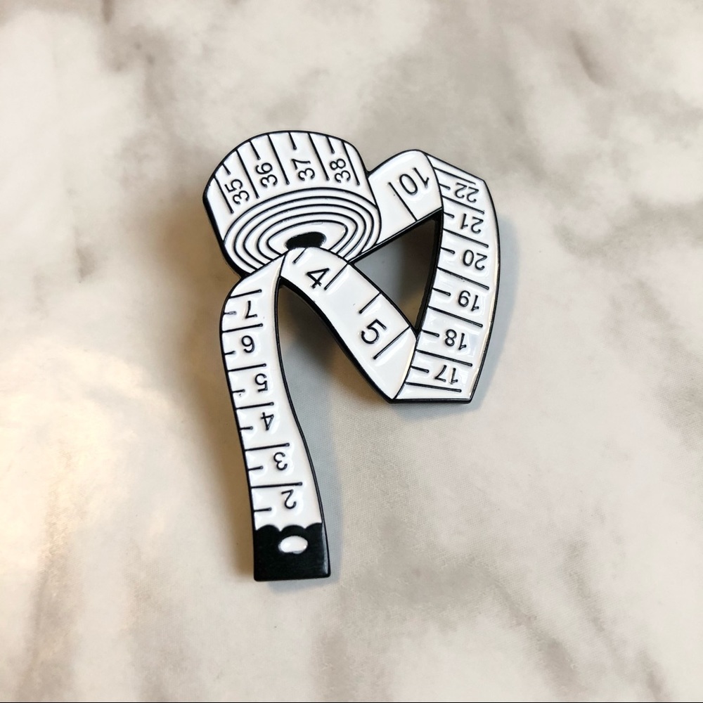 🎉 New Measuring Tape Pin - Picture 2 of 4